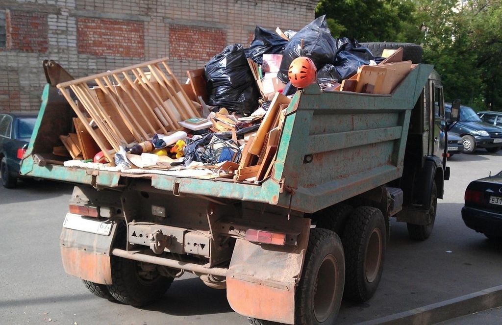 Вывоз мусора из магазина в Самаре от ПроМусор: услуги, цена от 1769 руб., утилизация отходов