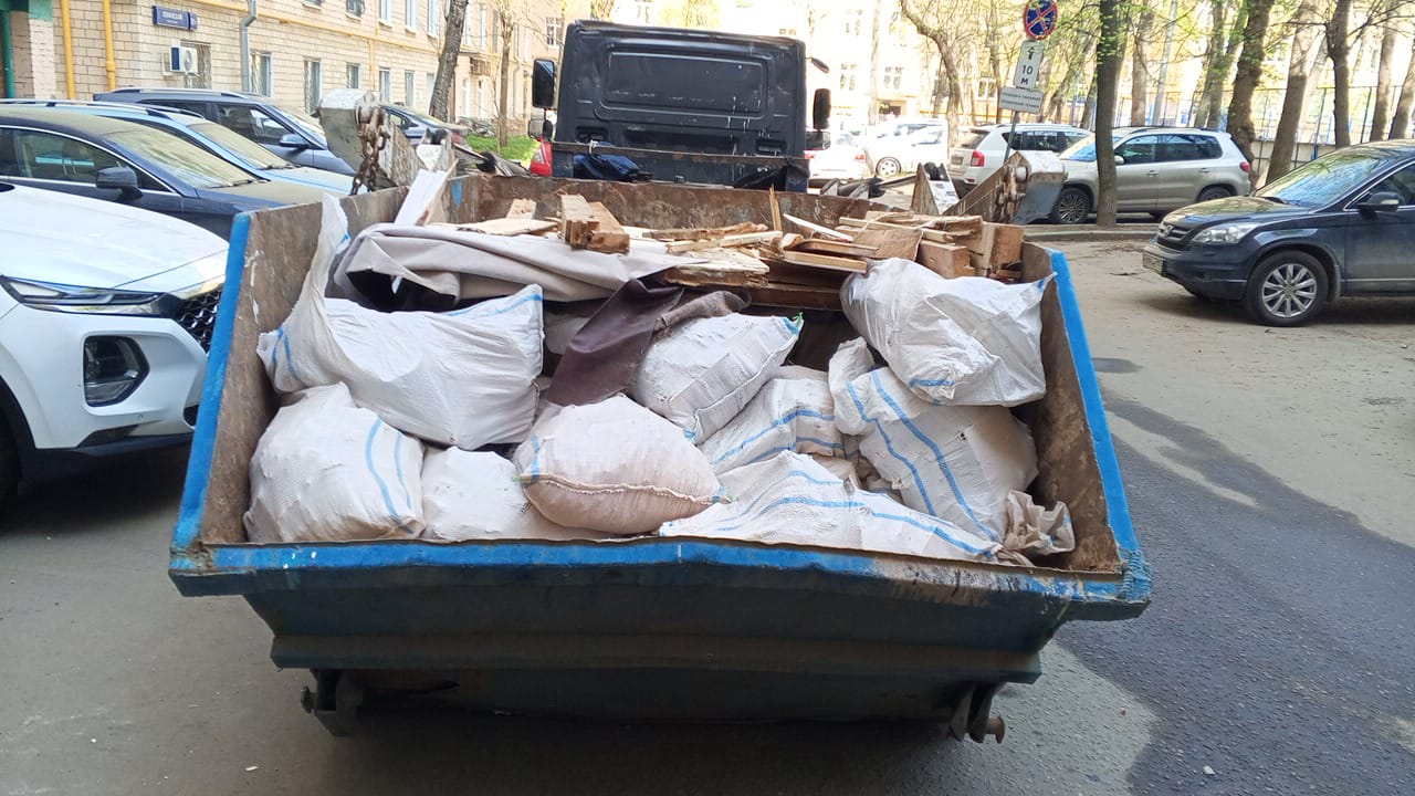 Вывоз мусора из магазина в Самаре в октябре