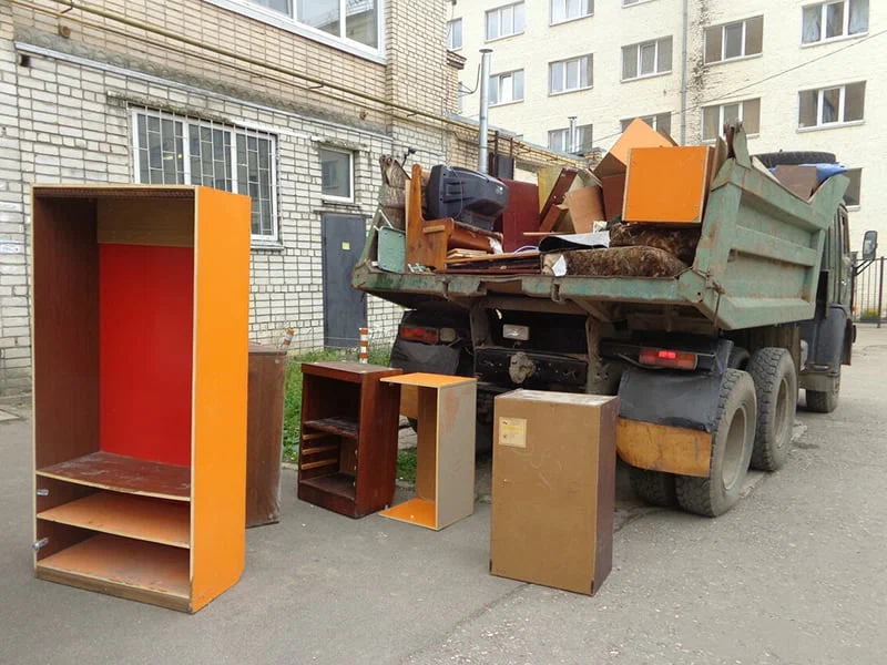 Вывоз шкафа в Самаре от ПроМусор — недорого, демонтаж, утилизация, вывоз из квартиры от 859 руб