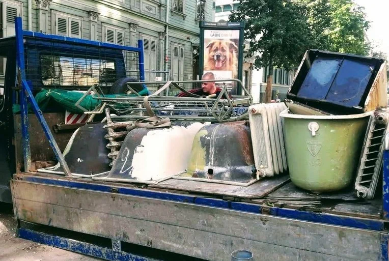 Вывоз старой сантехники в Самаре от ПроМусор: быстро, недорого от 556 руб., утилизация и грузчики