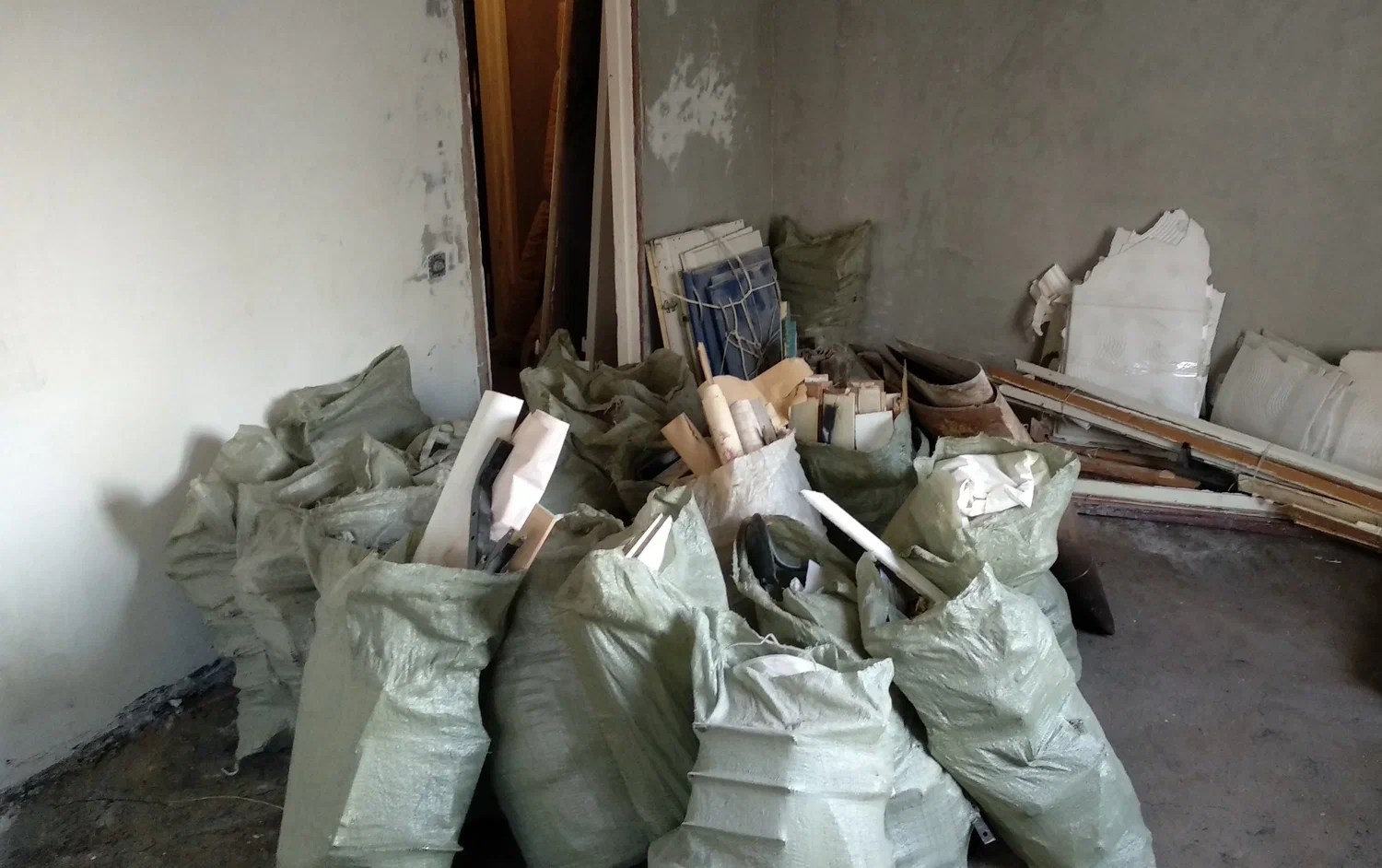Уборка строительного мусора с вывозом и утилизацией в Самаре в октябре