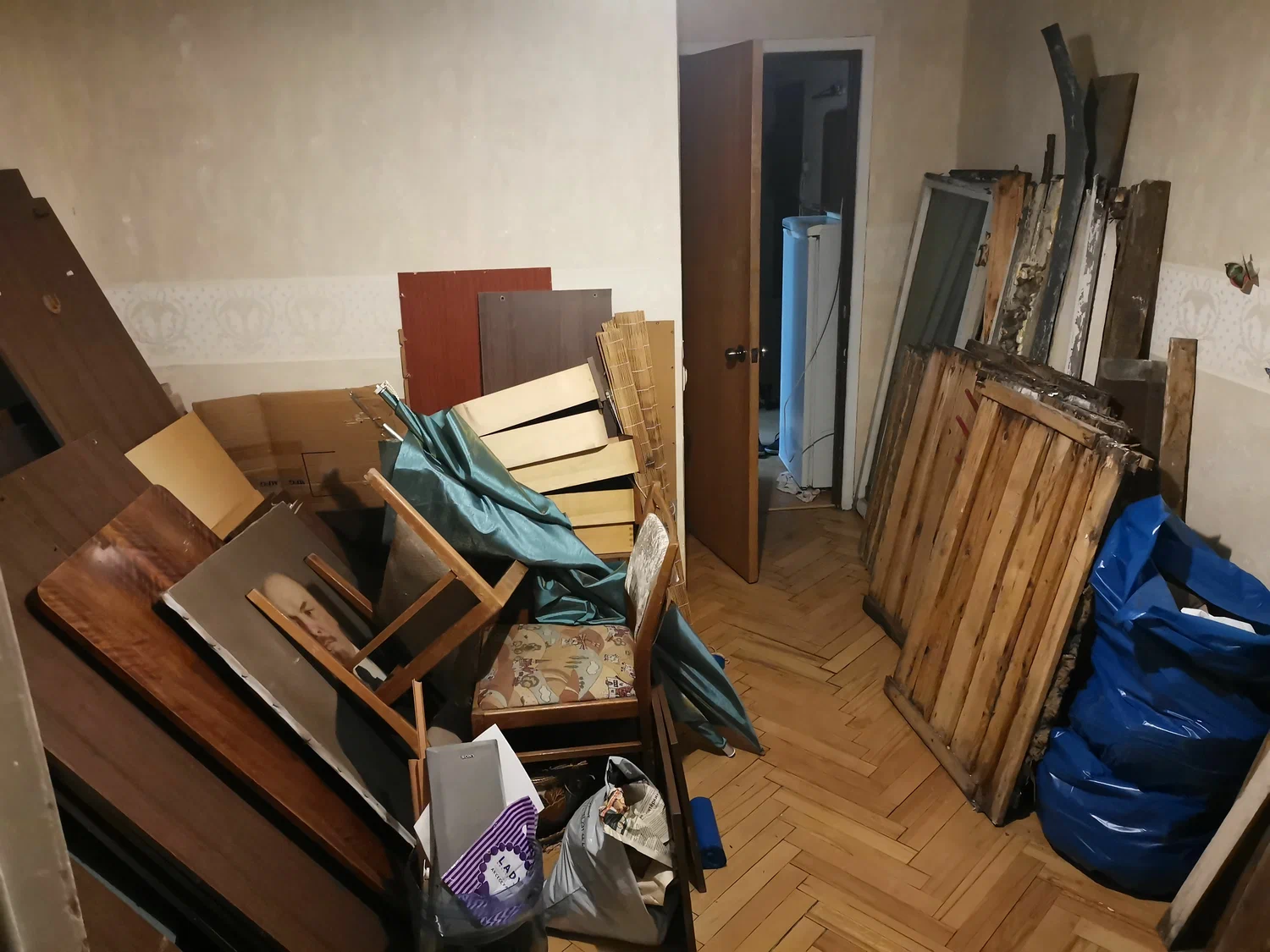 Демонтаж мебели с вывозом и утилизацией в Самаре в октябре